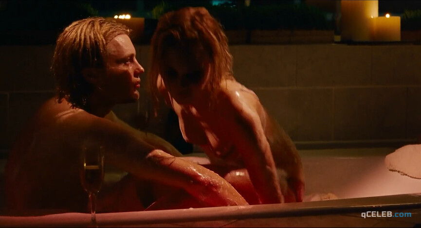 11. Alison Lohman sexy, Gina Gershon sexy, Nicole Vicius sexy – Delirious (2006)
