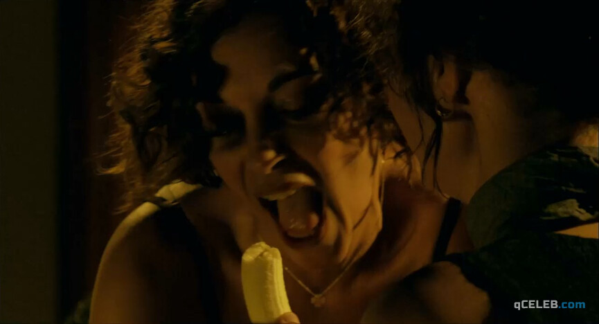 14. Silvia Bel sexy, Olalla Moreno sexy, Cristina Plazas sexy – 1.000 maneres de menjar-se un ou (2013)