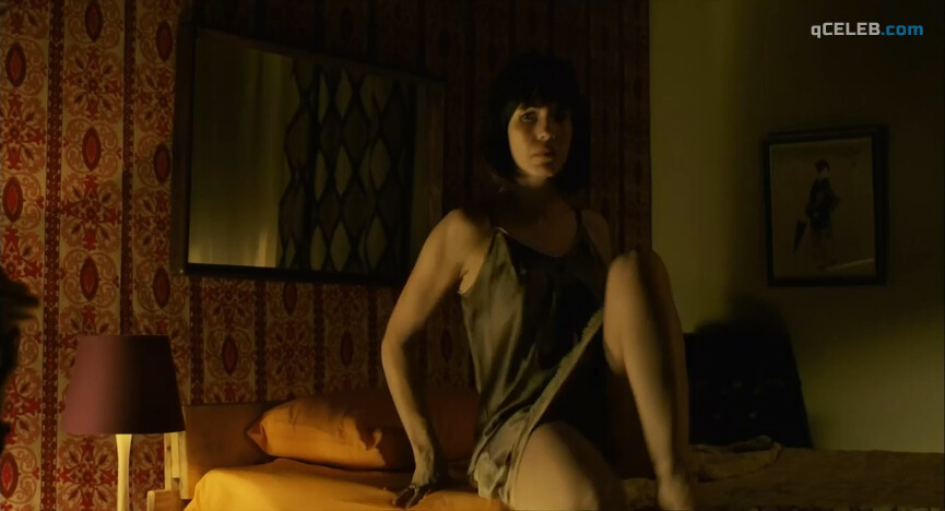 2. Silvia Bel sexy, Olalla Moreno sexy, Cristina Plazas sexy – 1.000 maneres de menjar-se un ou (2013)