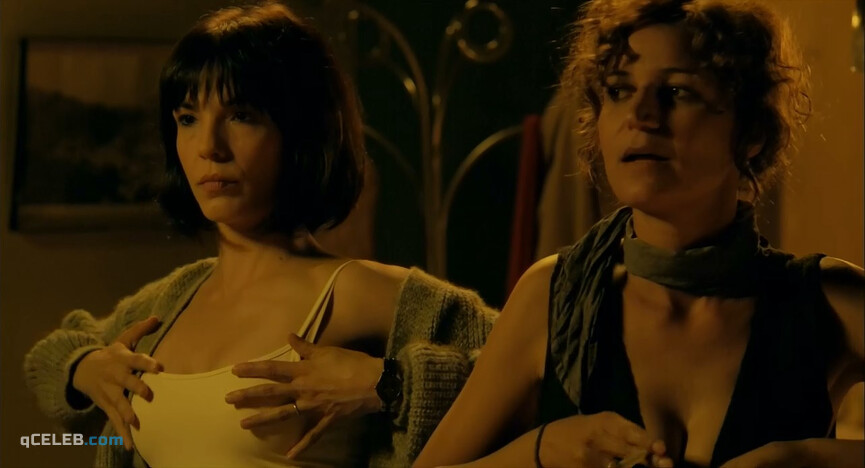 8. Silvia Bel sexy, Olalla Moreno sexy, Cristina Plazas sexy – 1.000 maneres de menjar-se un ou (2013)