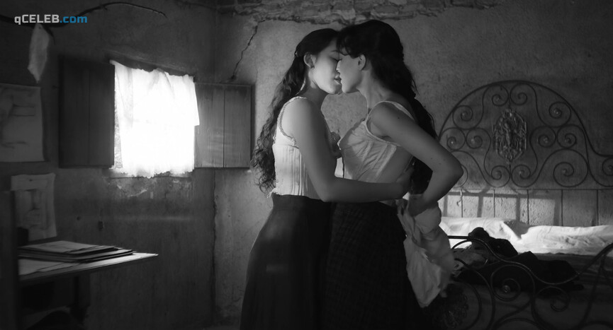2. Natalia de Molina nude, Greta Fernandez nude – Elisa & Marcela (2019)