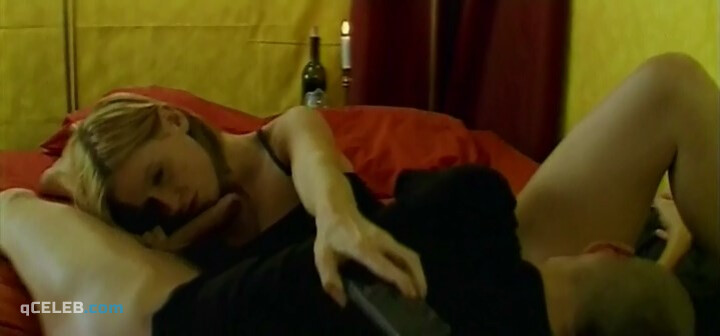 3. Scarlett Anderson nude – Extremism Breaks My Balls (2000)