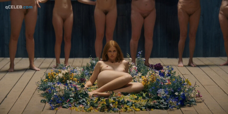 3. Isabelle Grill nude – Midsommar (2019)