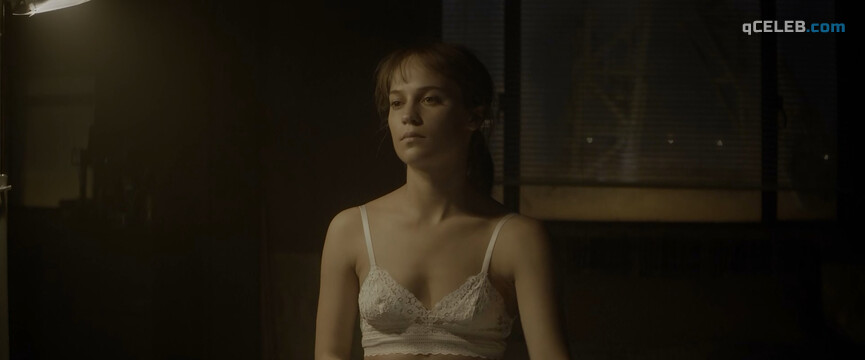2. Alicia Vikander nude, Riley Keough nude – Earthquake Bird (2019)