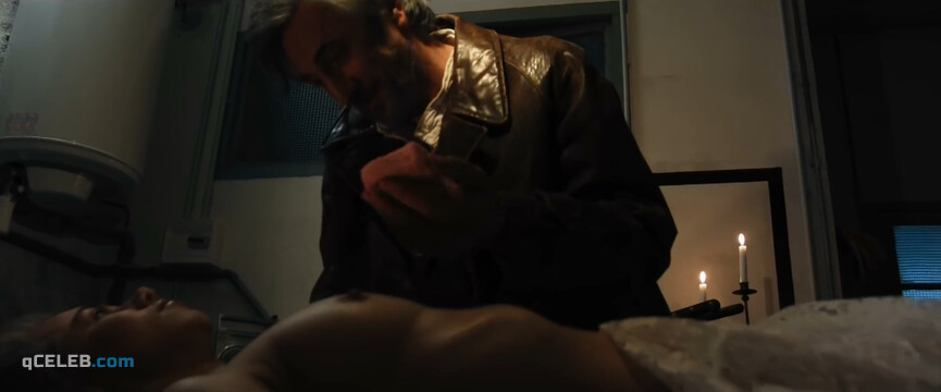 5. Margot Lourdet nude – Le Conte Des Borg (2017)