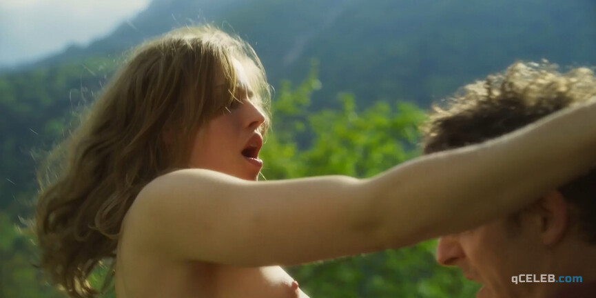 13. Lou de Laage nude – White as Snow (2019)