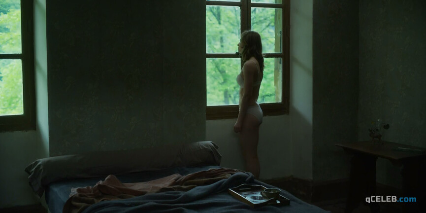 5. Lou de Laage nude – White as Snow (2019)