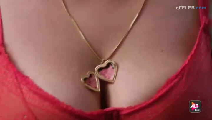 3. Anveshi Jain sexy, Flora Saini sexy, Sonam Arora sexy, Coral Bhamra sexy, Navneet Kaur sexy, Ruby Bharaj sexy – Gandii Baat s02e01, e02, e04 (2019)