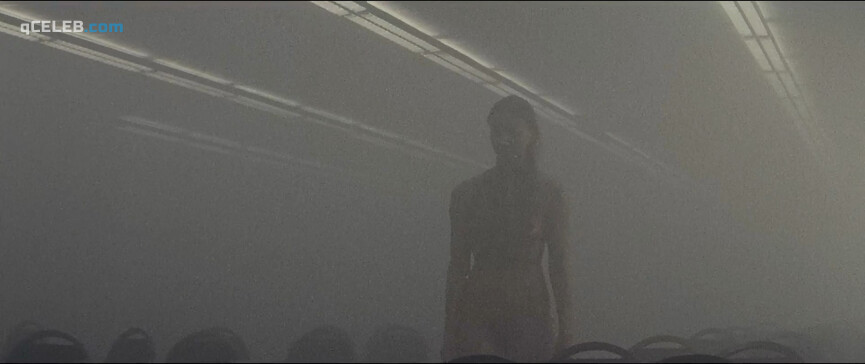 1. Lilli Lorenz nude – Luz (2018)