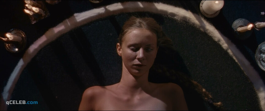 3. Lilli Lorenz nude – Luz (2018)