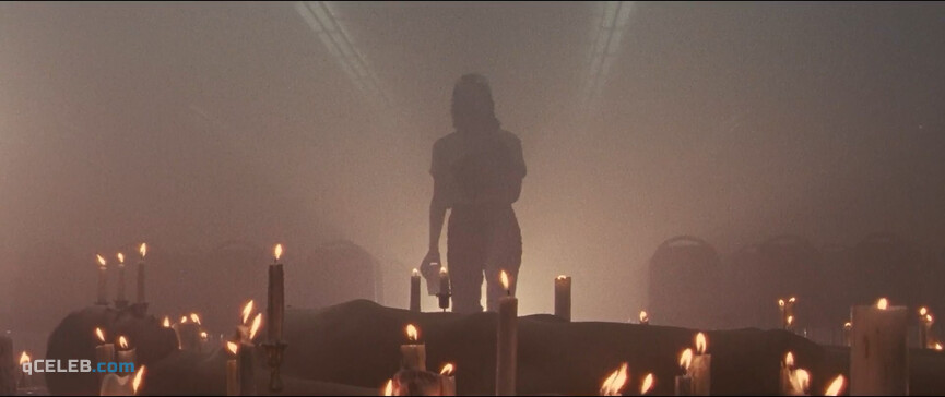 4. Lilli Lorenz nude – Luz (2018)