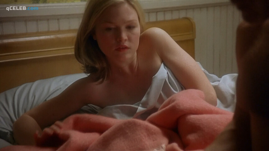 3. Julia Stiles sexy – Edmond (2005)