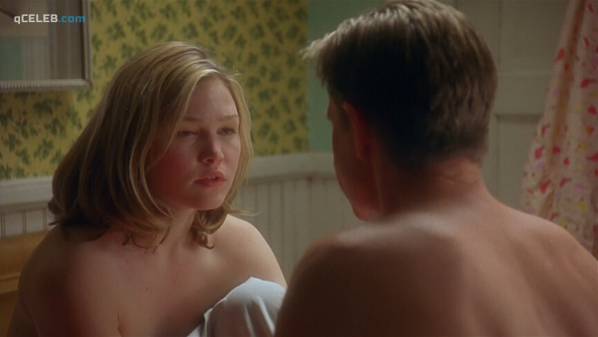 4. Julia Stiles sexy – Edmond (2005)