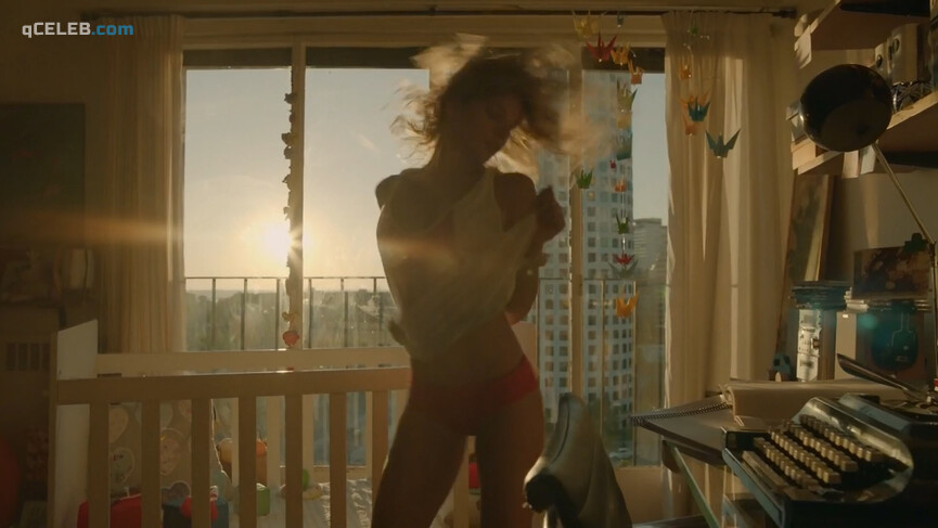 1. Justina Bustos sexy – Madly (2016)