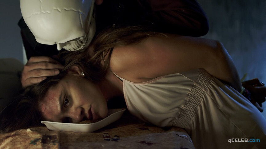12. Estrella Solis nude – The Unknown Hitman: The Story of El Cholo Adrián s01e01-03 (2018)