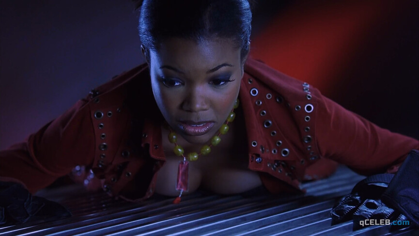5. Gabrielle Union sexy – Cradle 2 the Grave (2003)