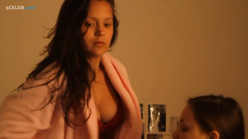 6. Andrea Dankova sexy – Moje Sestra (2010)