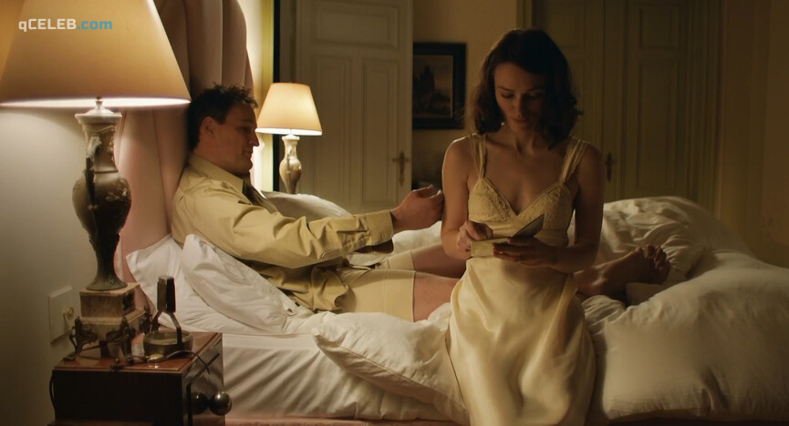 4. Keira Knightley nude – The Aftermath (2019)
