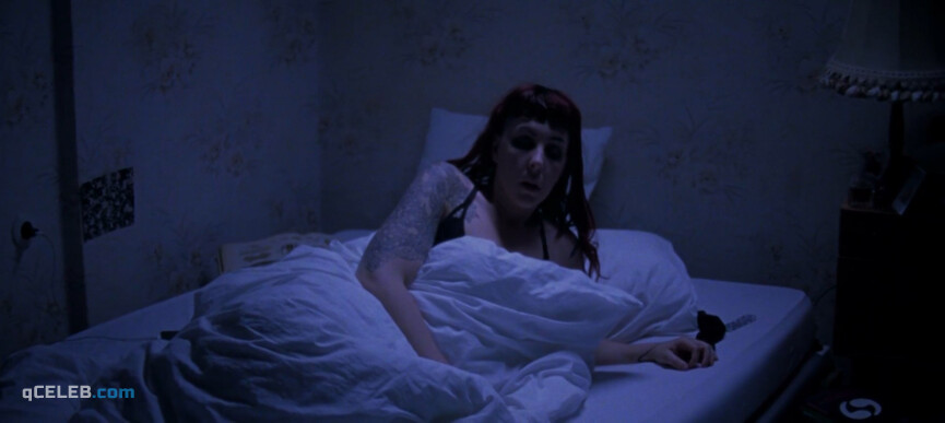 6. Sarah Jane Norman nude – The Moth (2017)