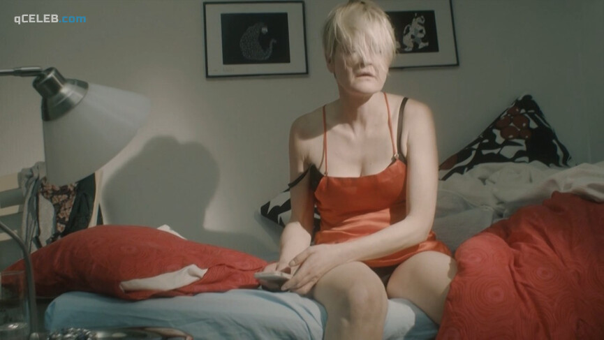 1. Mona Kortelampi sexy – Tositarkoituksella (2015)