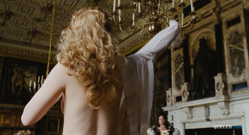 6. Emma Stone nude – The Favourite (2018)