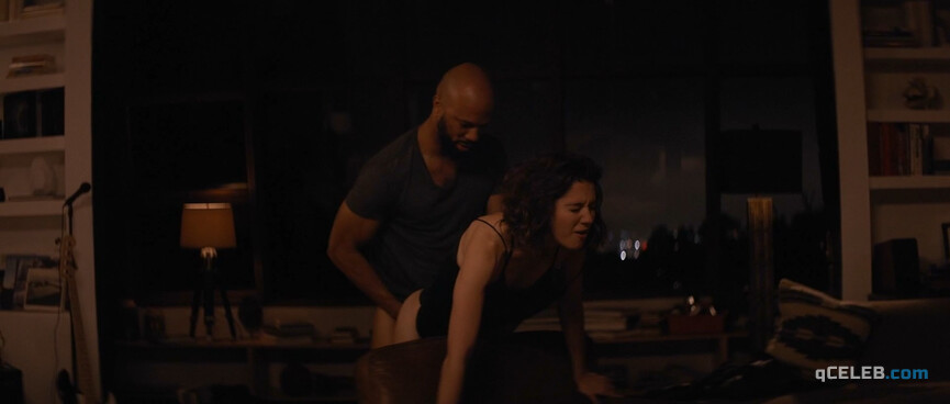 10. Mary Elizabeth Winstead nude – All About Nina (2018)