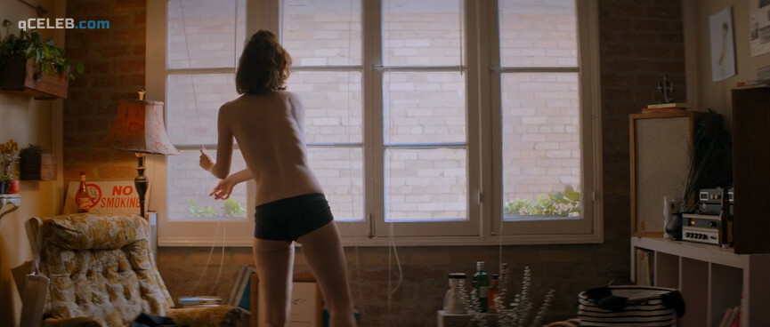 5. Mary Elizabeth Winstead nude – All About Nina (2018)