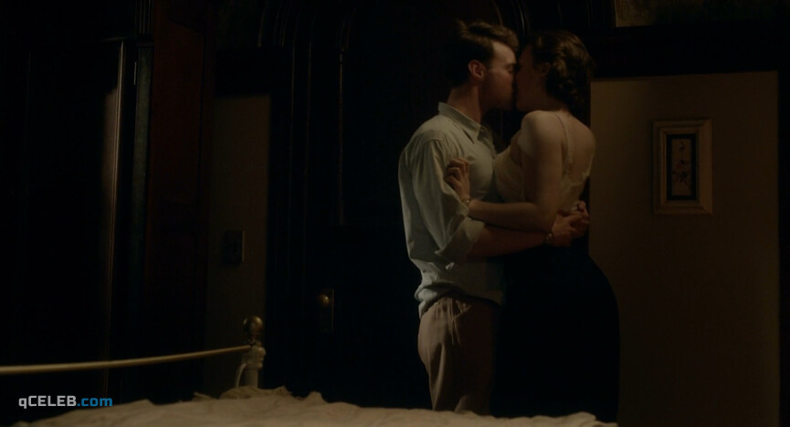 5. Saoirse Ronan sexy – Brooklyn (2015)