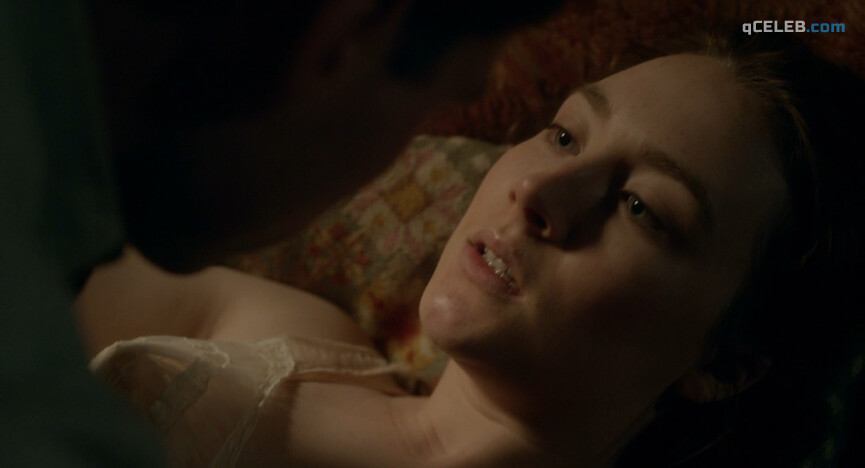 6. Saoirse Ronan sexy – Brooklyn (2015)