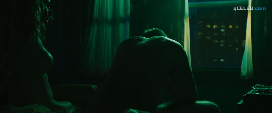 6. Elle Fanning sexy – Galveston (2018)