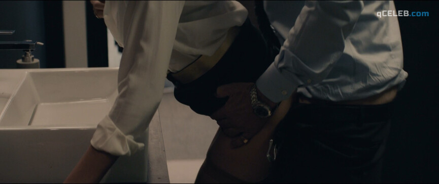 1. Charlize Theron sexy – Gringo (2018)