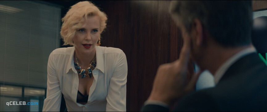 3. Charlize Theron sexy – Gringo (2018)