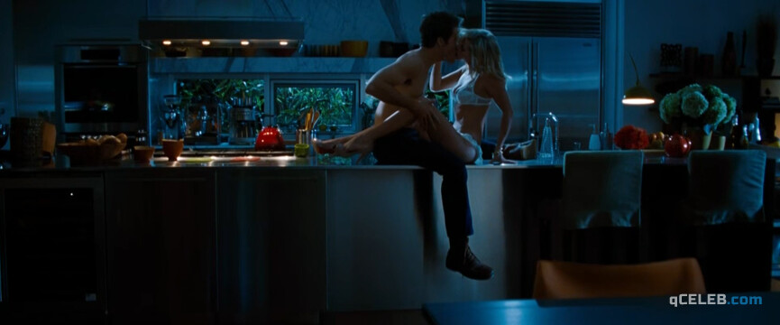 6. Reese Witherspoon sexy – This Means War (2012)