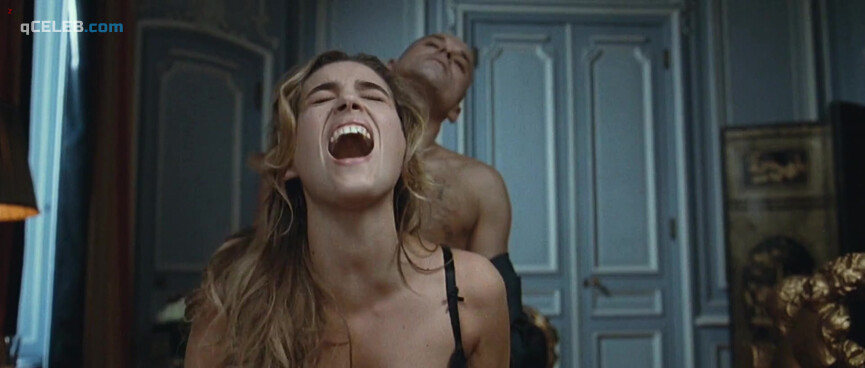 5. Vahina Giocante nude – 99 Francs (2007)