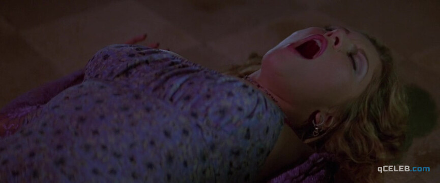 2. Sheryl Lee nude – Vampires (1998)