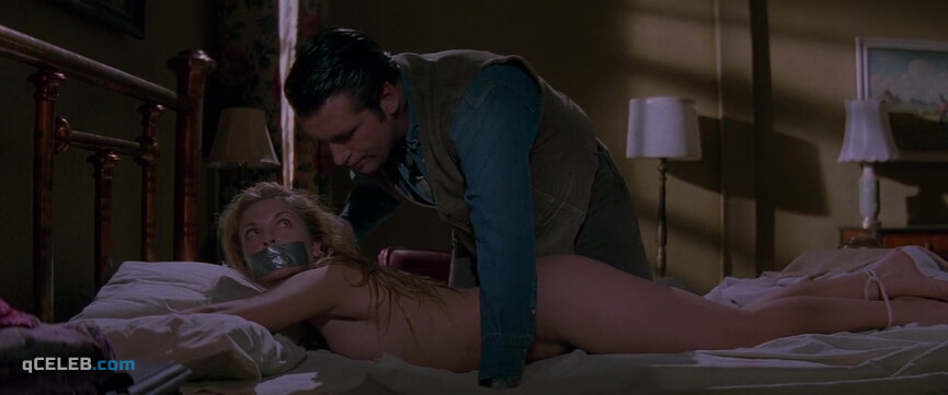 6. Sheryl Lee nude – Vampires (1998)