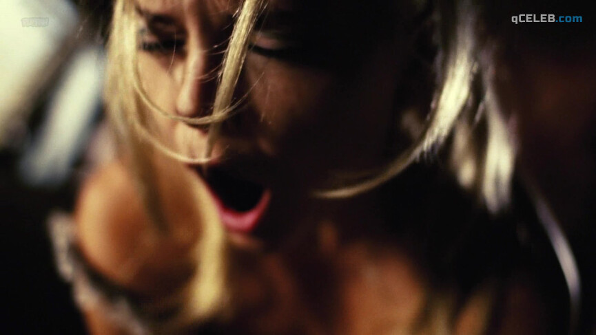 3. Melanie Lynskey nude, Anne Dudek nude – Park (2006)