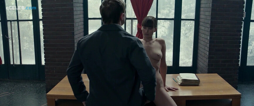 1. Jennifer Lawrence nude – Red Sparrow (2018)
