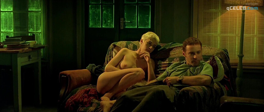 3. Labina Mitevska nude – I Want You (1998)