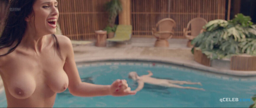 2. Carolina Ardohain nude, Monica Antonopoulos nude, Agostina Bettinelli nude – Desire (2017)