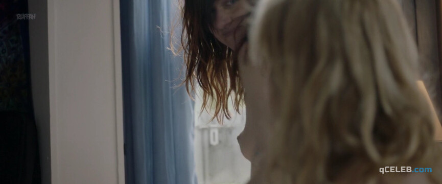 1. Lena Hall nude, Mena Suvari sexy – Becks (2017)