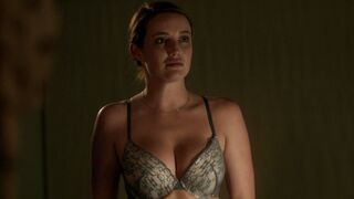 Sarah Dumont sexy – Serpent (2017)