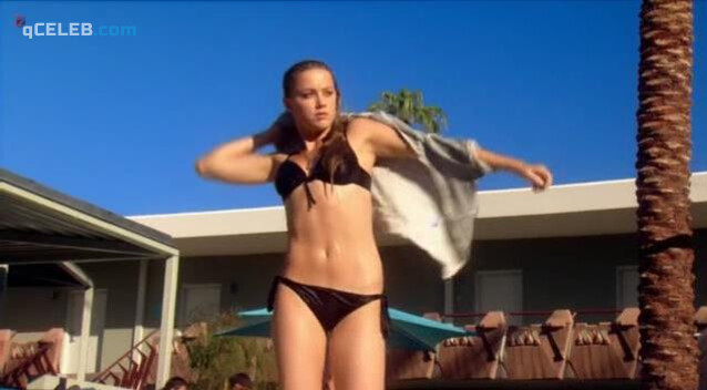3. Amber Heard sexy – Hidden Palms (2007)
