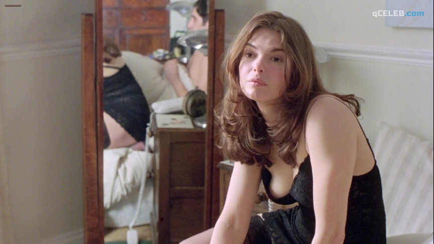 1. Jeanne Tripplehorn nude – Sliding Doors (1998)