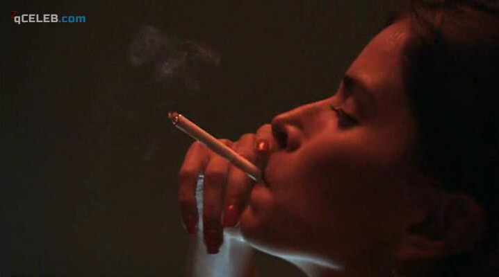 2. Patricia Velasquez nude – Rescue Me s01e04 (2004)