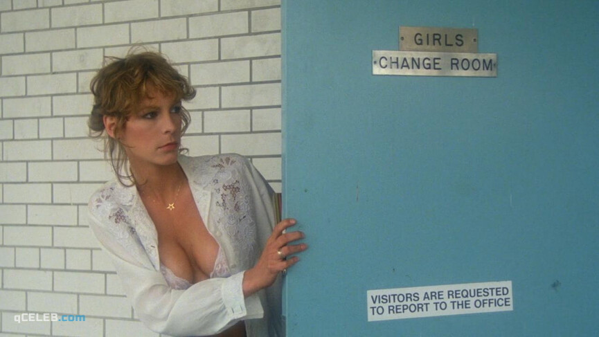 2. Mary Beth Rubens nude, Pita Oliver nude – Prom Night (1980)