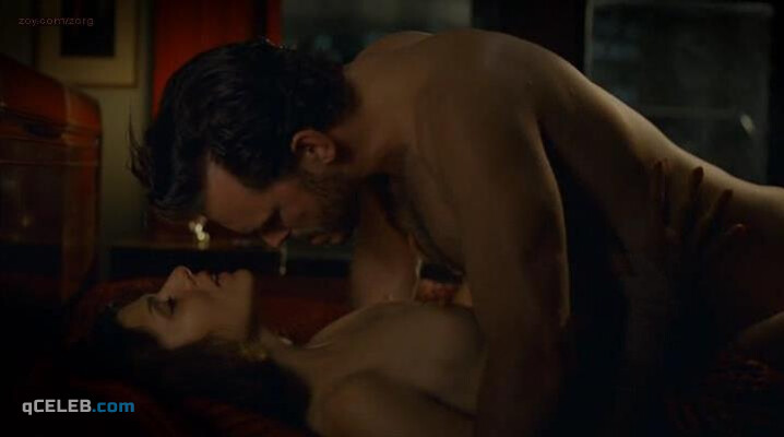 2. Marisa Tomei nude, Lili Taylor sexy – Factotum (2005)