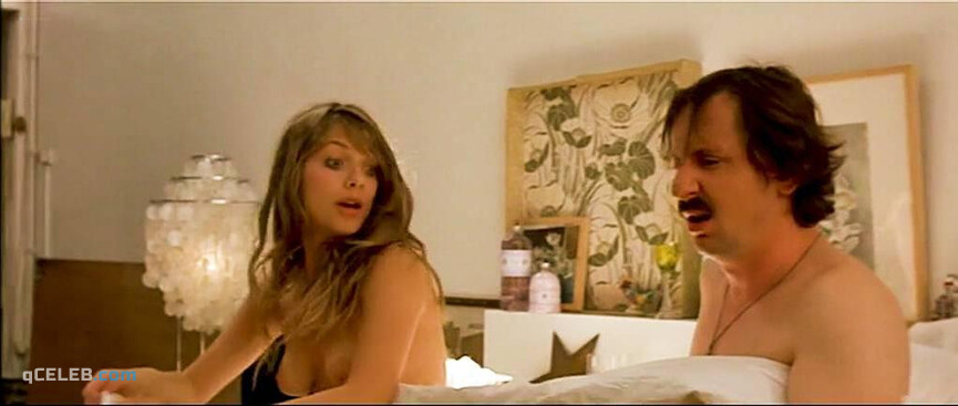 2. Melanie Laurent nude – Dikkenek (2006)