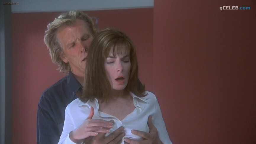 2. Lara Flynn Boyle nude – Afterglow (1997)
