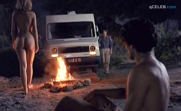2. Sophie Duez nude – In extremis (1987)
